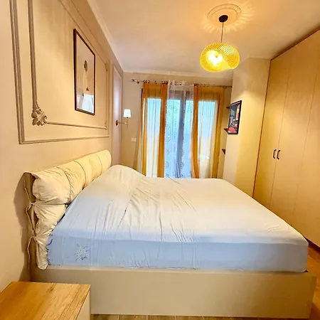 Sunny Apartment *
